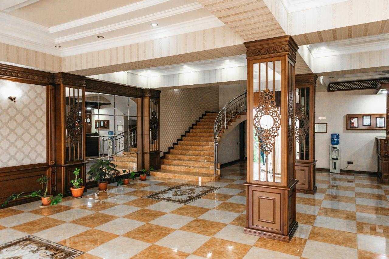 Buyuk Ipak Yo'Li Hotel نمنغان المظهر الخارجي الصورة