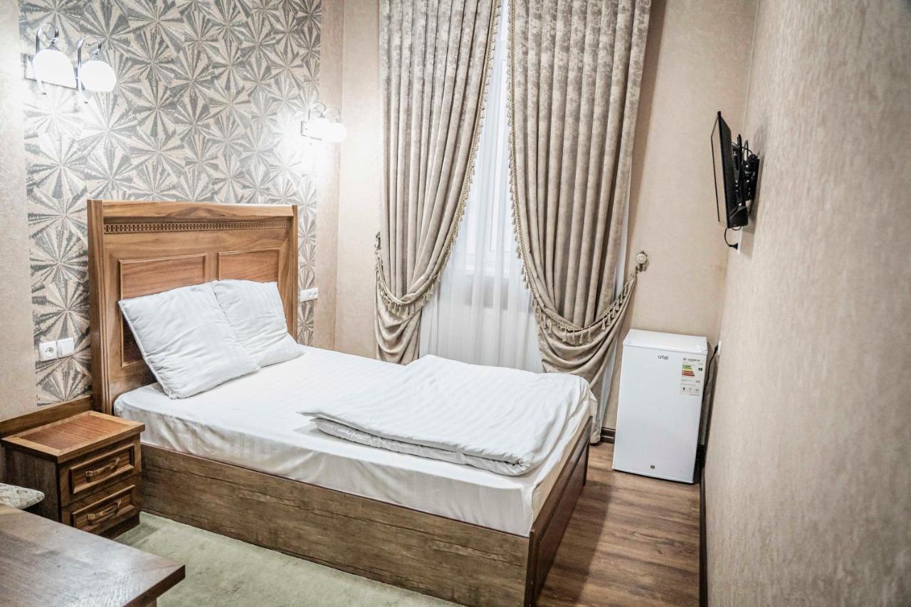 Buyuk Ipak Yo'Li Hotel نمنغان المظهر الخارجي الصورة