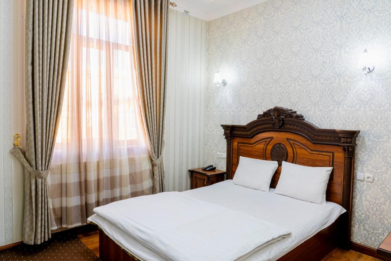 Buyuk Ipak Yo'Li Hotel نمنغان المظهر الخارجي الصورة