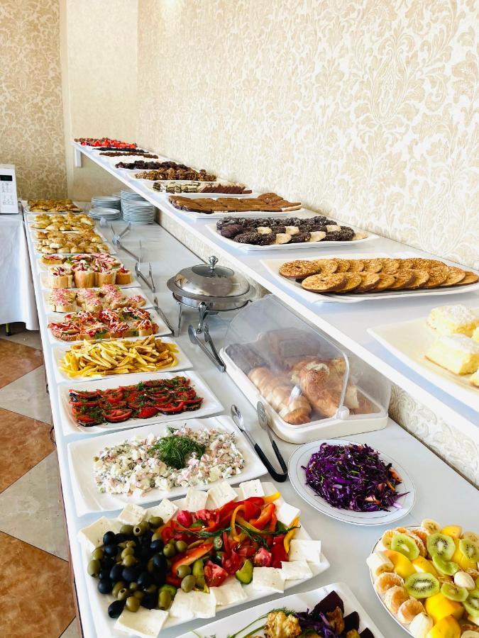 Buyuk Ipak Yo'Li Hotel نمنغان المظهر الخارجي الصورة