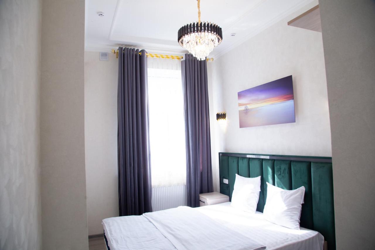 Buyuk Ipak Yo'Li Hotel نمنغان المظهر الخارجي الصورة