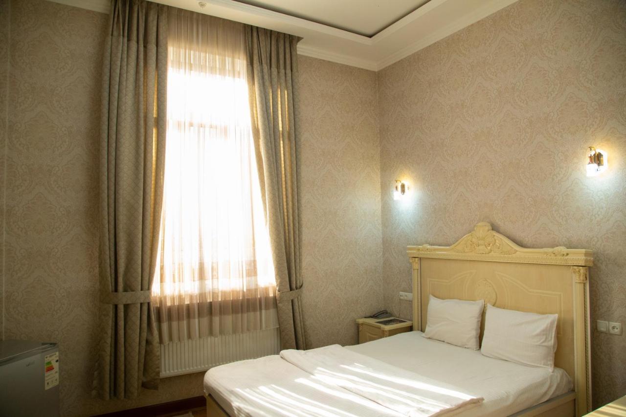 Buyuk Ipak Yo'Li Hotel نمنغان المظهر الخارجي الصورة