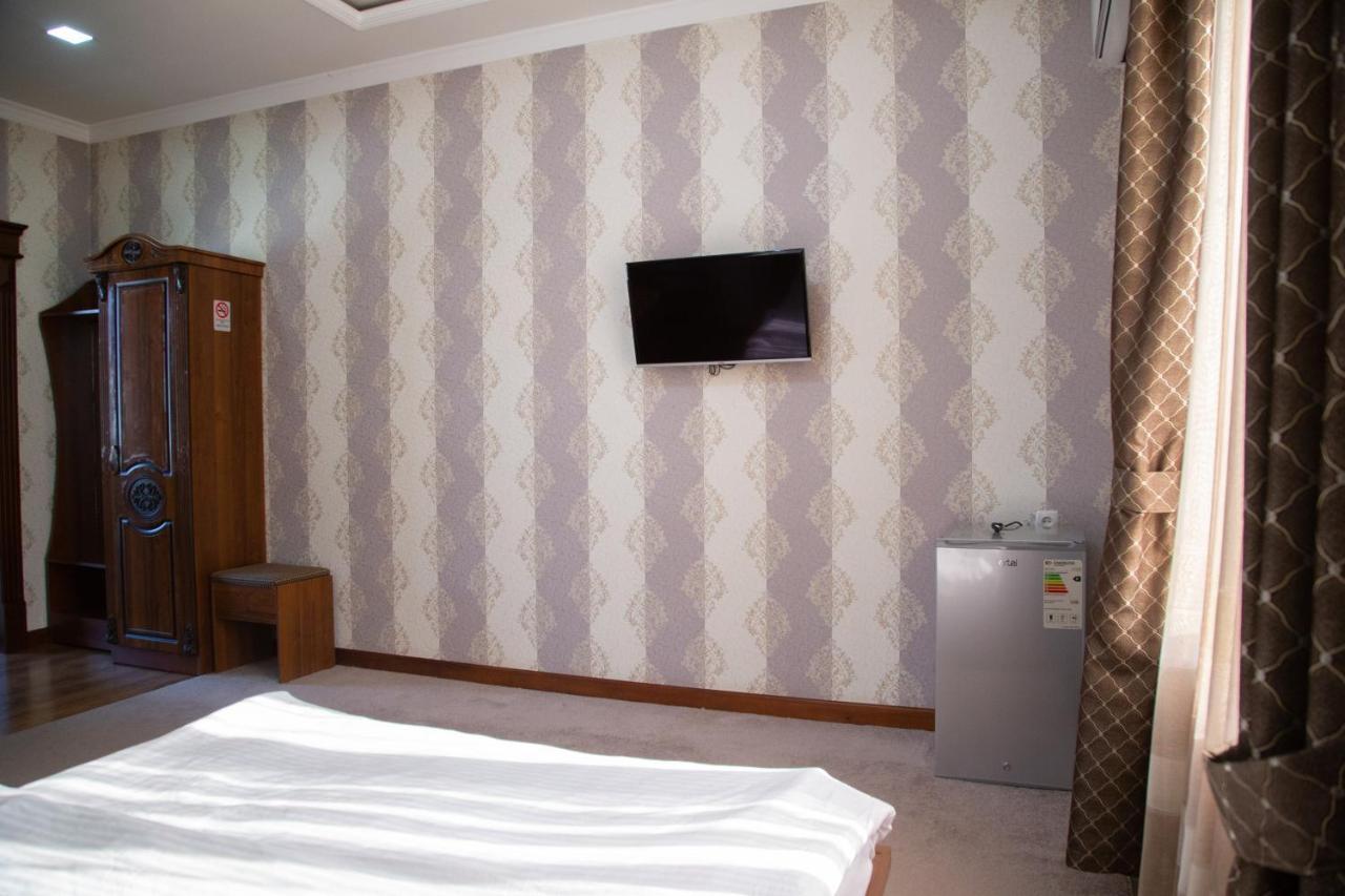 Buyuk Ipak Yo'Li Hotel نمنغان المظهر الخارجي الصورة