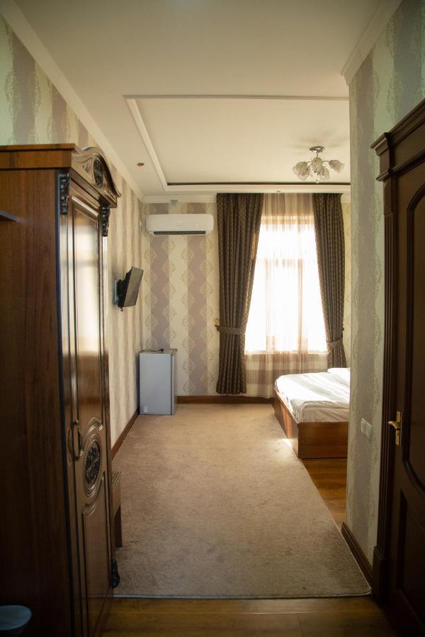 Buyuk Ipak Yo'Li Hotel نمنغان المظهر الخارجي الصورة
